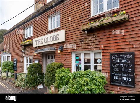 the globe new alresford